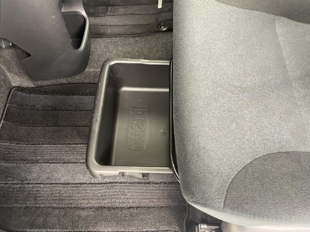 ムーヴキャンバス Ｇブラックインテリアリミテッド　ＳＡＩＩＩ　純正ナビ　全方位カメラ　地デジフルセグ　前方ドライブレコーダー　ＥＴＣ　衝突軽減ブレーキ　オートマチックハイビーム　両側パワースライドドア　アイドリングストップ　純正フロアマット　プッシュスタート（30枚目）