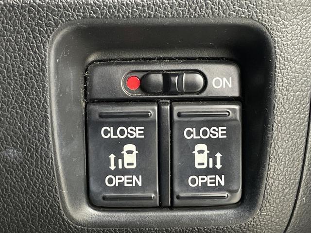 Ｎ－ＢＯＸカスタム Ｇ・ターボパッケージ　社外ナビ　バックカメラ　地デジフルセグ　Ｂｌｕｅｔｏｏｔｈ　前後ドライブレコーダー　両側パワースライドドア　クルーズコントロール　オートライト　純正フロアマット　アルミホイール　ＥＣＯＮ　スマートキー（6枚目）