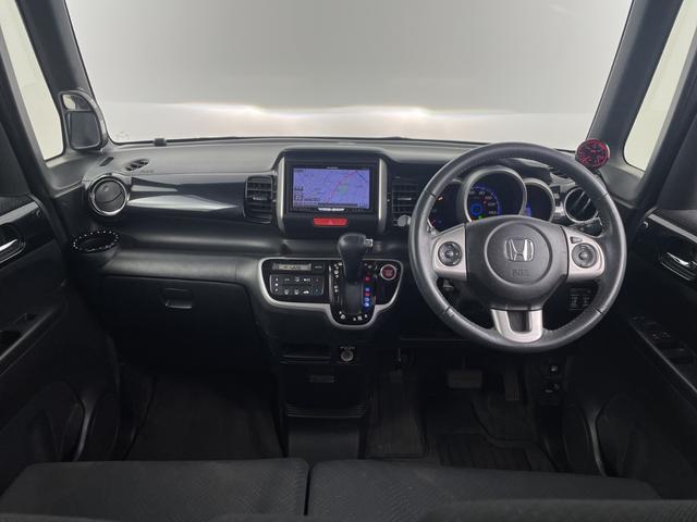 Ｎ－ＢＯＸカスタム Ｇ・ターボパッケージ　社外ナビ　バックカメラ　地デジフルセグ　Ｂｌｕｅｔｏｏｔｈ　前後ドライブレコーダー　両側パワースライドドア　クルーズコントロール　オートライト　純正フロアマット　アルミホイール　ＥＣＯＮ　スマートキー（7枚目）