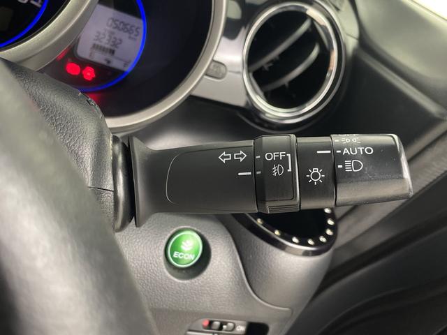 Ｎ－ＢＯＸカスタム Ｇ・ターボパッケージ　社外ナビ　バックカメラ　地デジフルセグ　Ｂｌｕｅｔｏｏｔｈ　前後ドライブレコーダー　両側パワースライドドア　クルーズコントロール　オートライト　純正フロアマット　アルミホイール　ＥＣＯＮ　スマートキー（13枚目）