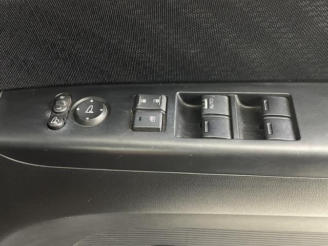 Ｎ－ＢＯＸカスタム Ｇ・ターボパッケージ　社外ナビ　バックカメラ　地デジフルセグ　Ｂｌｕｅｔｏｏｔｈ　前後ドライブレコーダー　両側パワースライドドア　クルーズコントロール　オートライト　純正フロアマット　アルミホイール　ＥＣＯＮ　スマートキー（20枚目）