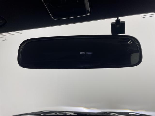 ���ŐV�i�r�i�t���Z�O�E�����Z�O�E�c�u�c�Đ��j�����ē��B�J���b�c�F���A�E�A���p�C���E�C�N���v�X�̃i�r���戵���Ă���o�b�N�J�����i�o�b�N���j�^�[�j��ȃ��j�^�[�i�t���b�v�_�E�����j�^�[�j�̎�t���\�ł��B