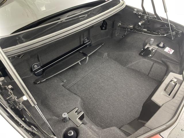 ���ŐV�i�r�i�t���Z�O�E�����Z�O�E�c�u�c�Đ��j�����ē��B�J���b�c�F���A�E�A���p�C���E�C�N���v�X�̃i�r���戵���Ă���o�b�N�J�����i�o�b�N���j�^�[�j��ȃ��j�^�[�i�t���b�v�_�E�����j�^�[�j�̎�t���\�ł��B