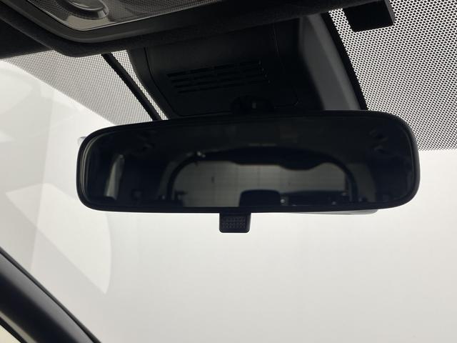 ���ŐV�i�r�i�t���Z�O�E�����Z�O�E�c�u�c�Đ��j�����ē��B�J���b�c�F���A�E�A���p�C���E�C�N���v�X�̃i�r���戵���Ă���o�b�N�J�����i�o�b�N���j�^�[�j��ȃ��j�^�[�i�t���b�v�_�E�����j�^�[�j�̎�t���\�ł��B