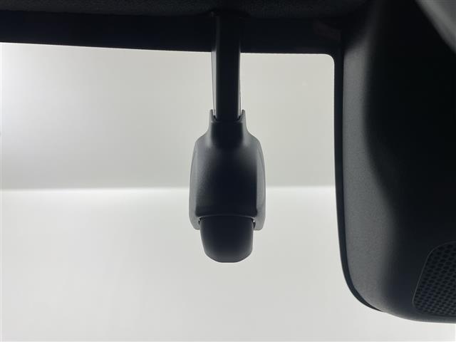 ヴェゼル ｅ：ＨＥＶ　ＰＬａＹ　パノラマルーフ　純正ナビ　バックカメラ　ブラインドスポットモニター　ワイヤレス充電　前後ドライブレコーダー　ビルトインＥＴＣ２．０　ホンダセンシング　シートヒーター　パワーバックドア　パドルシフト（18枚目）