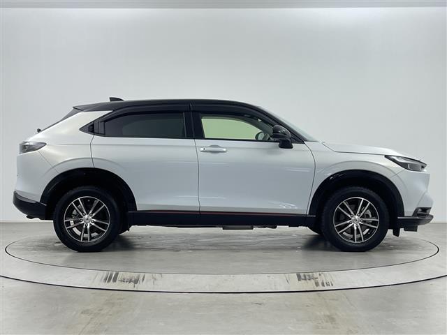 ヴェゼル ｅ：ＨＥＶ　ＰＬａＹ　パノラマルーフ　純正ナビ　バックカメラ　ブラインドスポットモニター　ワイヤレス充電　前後ドライブレコーダー　ビルトインＥＴＣ２．０　ホンダセンシング　シートヒーター　パワーバックドア　パドルシフト（35枚目）