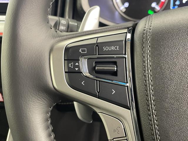 デリカＤ：５ シャモニー　登録済未使用車　社外１１インチナビ　全方位カメラ　ブラインドスポットモニター　アダプティブクルーズコントロール　衝突軽減ブレーキ　シートヒーター　ステアリングヒーター　パワーバックドア　パドルシフト（10枚目）