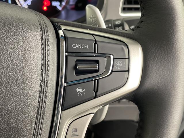 デリカＤ：５ シャモニー　登録済未使用車　社外１１インチナビ　全方位カメラ　ブラインドスポットモニター　アダプティブクルーズコントロール　衝突軽減ブレーキ　シートヒーター　ステアリングヒーター　パワーバックドア　パドルシフト（11枚目）