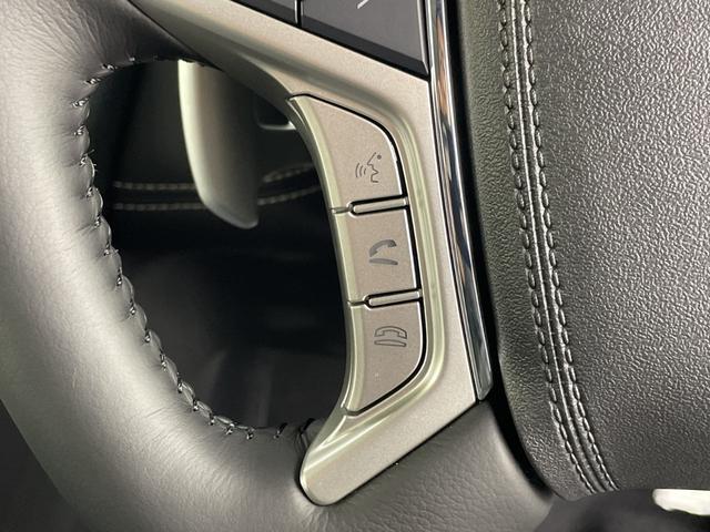 デリカＤ：５ シャモニー　登録済未使用車　社外１１インチナビ　全方位カメラ　ブラインドスポットモニター　アダプティブクルーズコントロール　衝突軽減ブレーキ　シートヒーター　ステアリングヒーター　パワーバックドア　パドルシフト（12枚目）