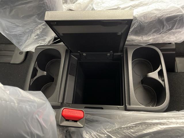 デリカＤ：５ シャモニー　登録済未使用車　社外１１インチナビ　全方位カメラ　ブラインドスポットモニター　アダプティブクルーズコントロール　衝突軽減ブレーキ　シートヒーター　ステアリングヒーター　パワーバックドア　パドルシフト（34枚目）