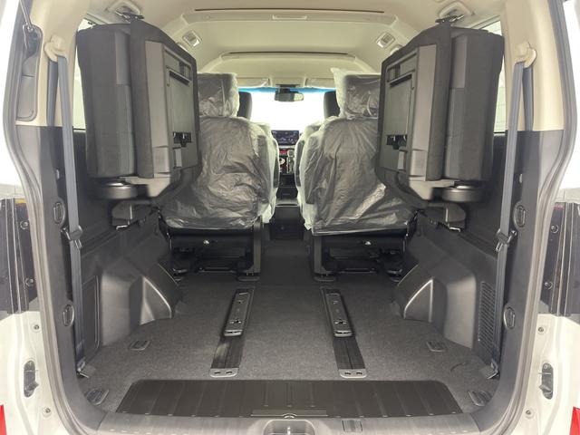 デリカＤ：５ シャモニー　登録済未使用車　社外１１インチナビ　全方位カメラ　ブラインドスポットモニター　アダプティブクルーズコントロール　衝突軽減ブレーキ　シートヒーター　ステアリングヒーター　パワーバックドア　パドルシフト（50枚目）