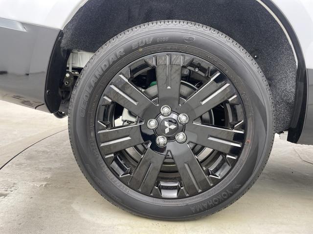 デリカＤ：５ シャモニー　登録済未使用車　社外１１インチナビ　全方位カメラ　ブラインドスポットモニター　アダプティブクルーズコントロール　衝突軽減ブレーキ　シートヒーター　ステアリングヒーター　パワーバックドア　パドルシフト（73枚目）