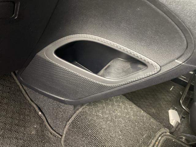 シエンタ Ｘ　純正ＳＤナビ　バックカメラ　地デジワンセグ　オートマチックハイビーム　衝突被害軽減ブレーキ　レーンキープアシスト　パワースライドドア　アイドリングストップ　ステアリングリモコン　純正フロアマット（25枚目）