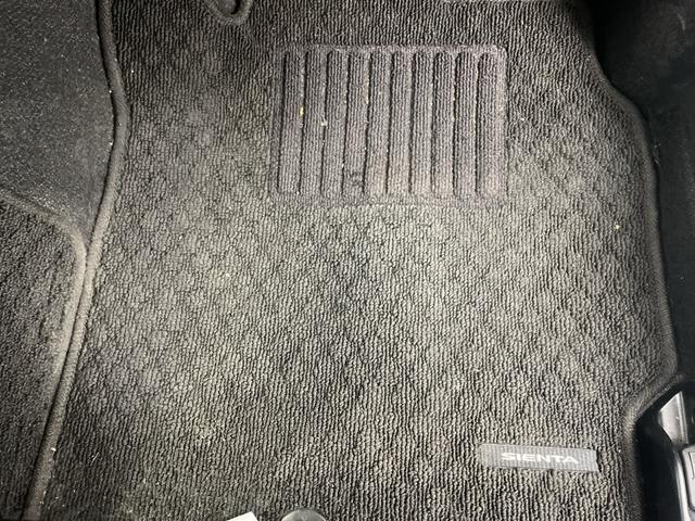 シエンタ Ｘ　純正ＳＤナビ　バックカメラ　地デジワンセグ　オートマチックハイビーム　衝突被害軽減ブレーキ　レーンキープアシスト　パワースライドドア　アイドリングストップ　ステアリングリモコン　純正フロアマット（31枚目）