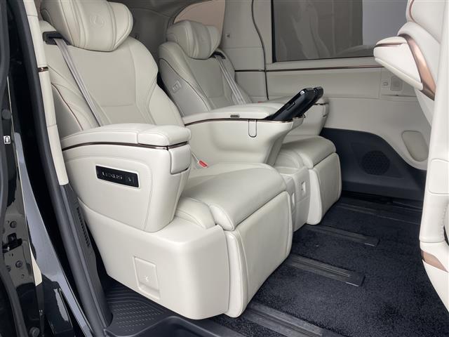 ＬＭ ＬＭ５００ｈ　バージョンＬ　ユニバーサルステップ　左右独立ムーンルーフ　純正フリップダウンモニター　純正ディスプレイオーディオ　パノラミックビューモニター　ＢＳＭ　ＥＴＣ２．０　レクサスセーフティーセンス　パワーバックドア（27枚目）