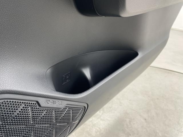 ＲＡＶ４ ハイブリッドアドベンチャー　オフロードパッケージＩＩ　全方位カメラ　純正ディスプレイオーディオ　ドライブレコーダー　ＥＴＣ２．０　ブラインドスポットモニター　アダプティブクルーズコントロール　衝突軽減ブレーキ　ＴＲＤマッドフラップ　パワーバックドア（36枚目）