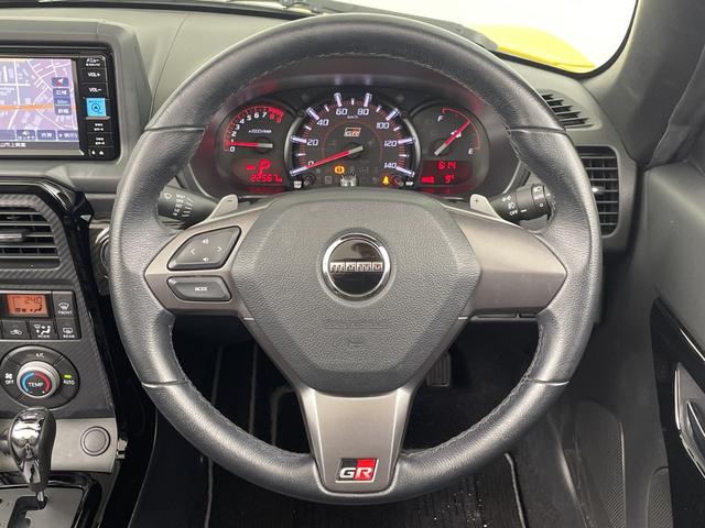 コペン GR スポーツ 純正ナビ バックカメラ ドライブレコーダー ETC シートヒーター BBS製アルミホイール 純正フロアマット アイドリングストップ LEDヘッドライト フォグランプ プッシュスタート スマートキー(10枚目)