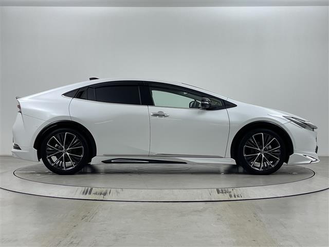 プリウス Ｚ　フルモデリスタエアロ　サンルーフ　純正ディスプレイオーディオ　全方位カメラ　パーキングアシスト　ＢＳＭ　　ビルトインＥＴＣ２．０　デジタルインナーミラー　電動リアゲート　ＡＣ１００Ｖ　パワーシート（35枚目）