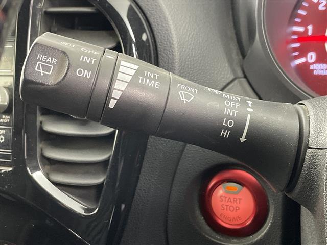 ジューク ニスモ 純正ナビ(FM/AM/CD/DVD/Bluetooth/TV) 全方位カメラ 前後ドライブレコーダー ビルトインETC センターデフロック 純正フロアマット 純正アルミホイール プッシュスタート(9枚目)