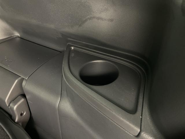 ヴォクシー ハイブリッドＳ－Ｚ　純正ナビ機能付ディスプレイオーディオ　バックカメラ　ブラインドスポットモニター　ＥＴＣ２．０　ドライブレコーダー　ＡＣ１００Ｖ　ＨＤＭＩ　シートヒーター　電動リアゲート　両側電動　衝突軽減システム（42枚目）