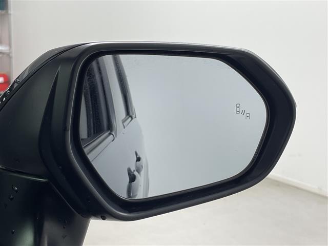 シエンタ ハイブリッドＺ　純正ディスプレイオーディオ　全方位カメラ　ブラインドスポットモニター　ＥＴＣ２．０　アダプティブクルーズコントロール　オートマチックハイビーム　衝突軽減ブレーキ　両側電動　ドライブモードセレクト（3枚目）