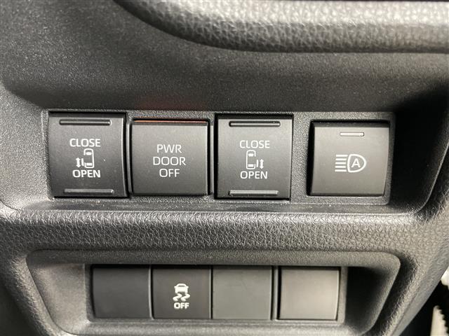 シエンタ ハイブリッドＺ　純正ディスプレイオーディオ　全方位カメラ　ブラインドスポットモニター　ＥＴＣ２．０　アダプティブクルーズコントロール　オートマチックハイビーム　衝突軽減ブレーキ　両側電動　ドライブモードセレクト（5枚目）