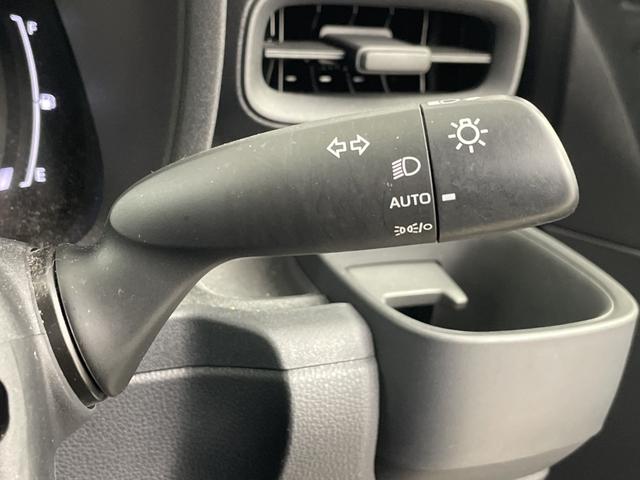 シエンタ ハイブリッドＺ　純正ディスプレイオーディオ　全方位カメラ　ブラインドスポットモニター　ＥＴＣ２．０　アダプティブクルーズコントロール　オートマチックハイビーム　衝突軽減ブレーキ　両側電動　ドライブモードセレクト（14枚目）