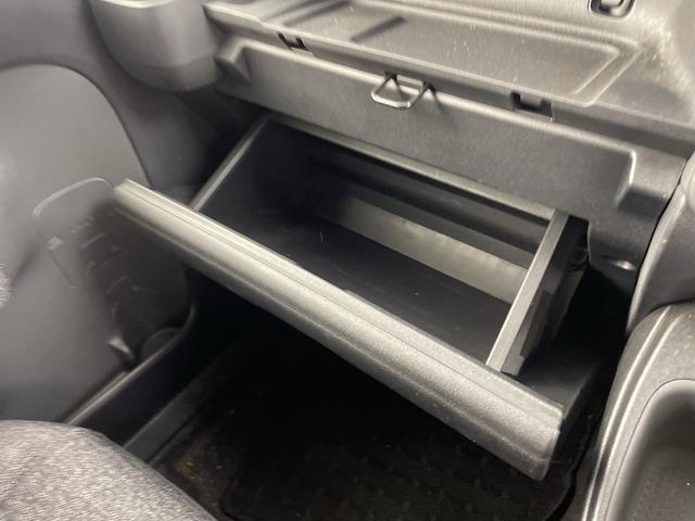 シエンタ ハイブリッドＺ　純正ディスプレイオーディオ　全方位カメラ　ブラインドスポットモニター　ＥＴＣ２．０　アダプティブクルーズコントロール　オートマチックハイビーム　衝突軽減ブレーキ　両側電動　ドライブモードセレクト（24枚目）