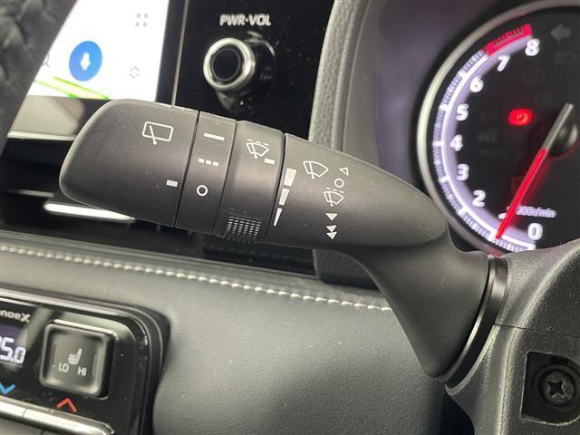 ノア Ｓ－Ｚ　純正ディスプレイオーディオ　バックカメラ　ドライブレコーダー　ＥＴＣ２．０　ＨＤＭＩ　ＣＤ／ＤＶＤキット　電動リアゲート　アダプティブクルーズコントロール　衝突軽減ブレーキ　シートヒーター　オットマン（10枚目）