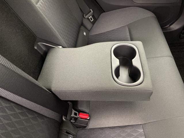 アクア Ｇ　純正ディスプレイオーディオ　バックカメラ　ＡＣ１００Ｖ　ビルトインＥＴＣ　アダプティブクルーズコントロール　レーンキープアシスト　オートマティックハイビーム　衝突軽減システム　純正フロアマット（29枚目）