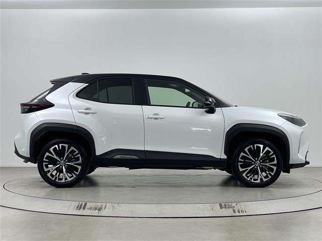 ヤリスクロス ハイブリッドＺ　純正ディスプレイオーディオ　全方位カメラ　ブラインドスポットモニター　ビルトインＥＴＣ　ドライブレコーダー　パワーシート　シートヒーター　ステアリングヒーター　ＨＤＭＩ　レーダークルーズコントロール（35枚目）