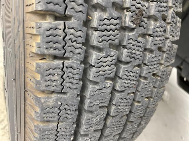 �����ŉJ�̓������E���N���A�ɂ��Ă����w�t�����g�E�C���h�E�����R�[�g�x�B�������ʂ��L�[�v���N���A�Ȏ��E�ň��S���T�|�[�g���Ă���܂��B