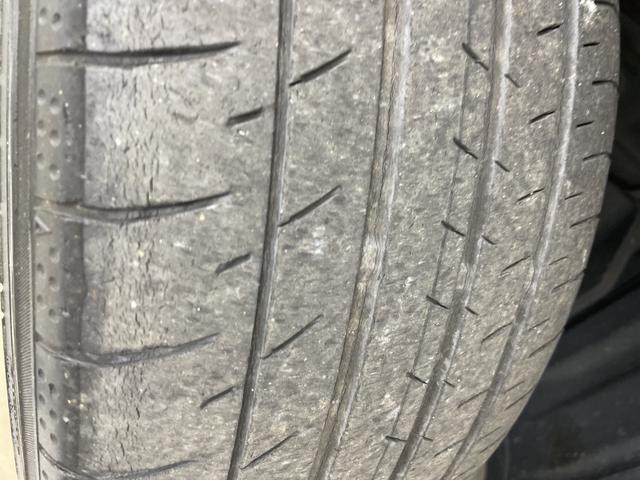 プリウス Ｓツーリングセレクション　純正ＳＤナビ　バックカメラ　ビルトインＥＴＣ　シートヒーター　アダプティブクルーズコントロール　衝突軽減ブレーキ　車線逸脱警報　オートマチックハイビーム　トノカバー　純正アルミホイール　フォグランプ（68枚目）