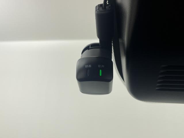 オーラ Ｇ　レザーエディション　ＢＯＳＥサウンド　純正ナビ　地デジフルセグ　全方位カメラ　ドライブレコーダー　ＥＴＣ２．０　プロパイロット　衝突軽減ブレーキ　ブラインドスポットモニター　デジタルインナーミラー　オートブレーキホールド（6枚目）