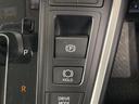 ハイブリッドZ 純正ナビ 地デジフルセグ バックカメラ ETC2.0 追従式クルーズコントロール 車線逸脱警報 衝突軽減ブレーキ オートマチックハイビーム シートヒーター AC100V オットマン 純正ドアバイザー(16枚目)