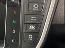 ハイブリッドZ 純正ナビ 地デジフルセグ バックカメラ ETC2.0 追従式クルーズコントロール 車線逸脱警報 衝突軽減ブレーキ オートマチックハイビーム シートヒーター AC100V オットマン 純正ドアバイザー(17枚目)