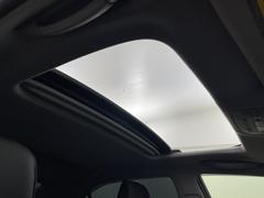 �ڥࡼ��롼�ա�ŷ�椫�����ۤβ��䤫�ʸ����֤䤫����������ळ�Ȥ��Ǥ��롢�ȥ西�Ρ֥���롼�աפǤ���Ƭ��Υ����å��ǥࡼ��롼�դ��Ĥ��뤳�Ȥ��Ǥ��ޤ��� 2