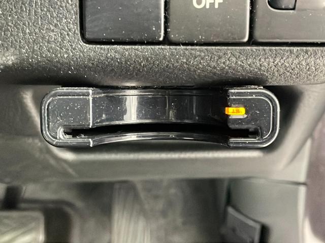 アルト Ｓ　純正７インチナビ（Ｐａｎａｓｏｎｉｃ）　ＦＭ／ＡＭ／ＣＤ／Ｂｌｕｅｔｏｏｔｈ／ワンセグＴＶ　　レーダーブレーキサポート　運転席シートヒーター　ＥＴＣ　アイドリングストップ（10枚目）