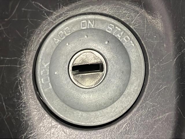 アルト Ｓ　純正７インチナビ（Ｐａｎａｓｏｎｉｃ）　ＦＭ／ＡＭ／ＣＤ／Ｂｌｕｅｔｏｏｔｈ／ワンセグＴＶ　　レーダーブレーキサポート　運転席シートヒーター　ＥＴＣ　アイドリングストップ（28枚目）