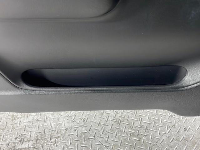 アルト Ｓ　純正７インチナビ（Ｐａｎａｓｏｎｉｃ）　ＦＭ／ＡＭ／ＣＤ／Ｂｌｕｅｔｏｏｔｈ／ワンセグＴＶ　　レーダーブレーキサポート　運転席シートヒーター　ＥＴＣ　アイドリングストップ（38枚目）