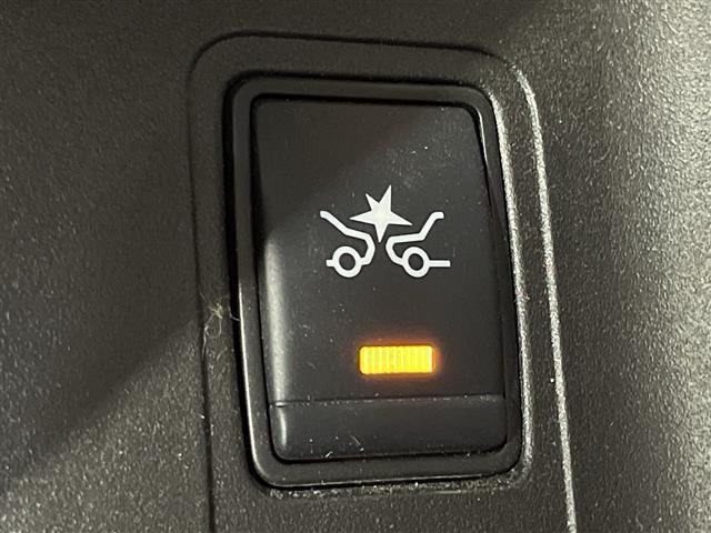 セレナ e-パワー ハイウェイスターV 純正9型ナビ 両側電動 セーフティパックB プロパイロット 車線逸脱防止支援システム インテリジェントアラウンドビュー インテリジェントルームミラー インテリジェントエマージェンシーブレーキ LDW(7枚目)