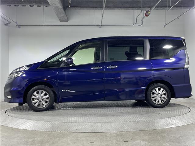 セレナ e-パワー ハイウェイスターV 純正9型ナビ 両側電動 セーフティパックB プロパイロット 車線逸脱防止支援システム インテリジェントアラウンドビュー インテリジェントルームミラー インテリジェントエマージェンシーブレーキ LDW(18枚目)