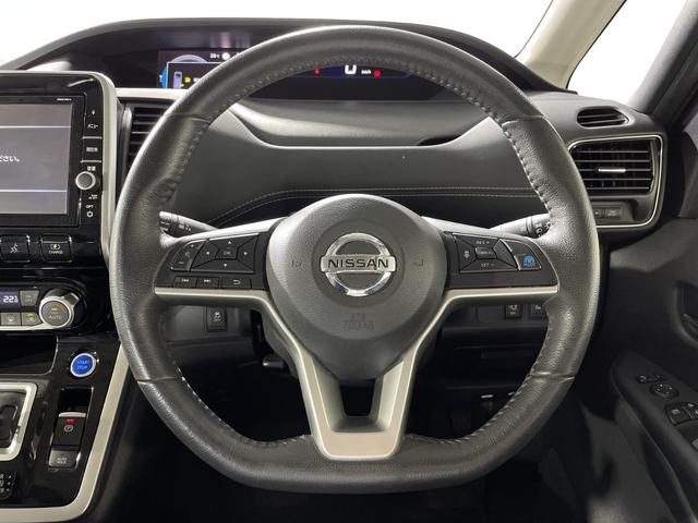 セレナ e-パワー ハイウェイスターV 純正9型ナビ 両側電動 セーフティパックB プロパイロット 車線逸脱防止支援システム インテリジェントアラウンドビュー インテリジェントルームミラー インテリジェントエマージェンシーブレーキ LDW(37枚目)