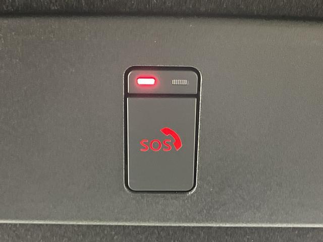 オーラ ニスモ 純正9型ナビ プロパイロット 全方位 インテリジェントルームミラー ハンドル支援 シートヒーター ワイヤレス充電 電動サイドブレーキ オートホールド BSM クリアランスソナー 純正フロアマット(29枚目)