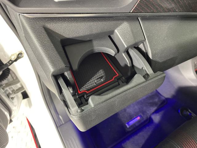 オーラ ニスモ 純正9型ナビ プロパイロット 全方位 インテリジェントルームミラー ハンドル支援 シートヒーター ワイヤレス充電 電動サイドブレーキ オートホールド BSM クリアランスソナー 純正フロアマット(49枚目)