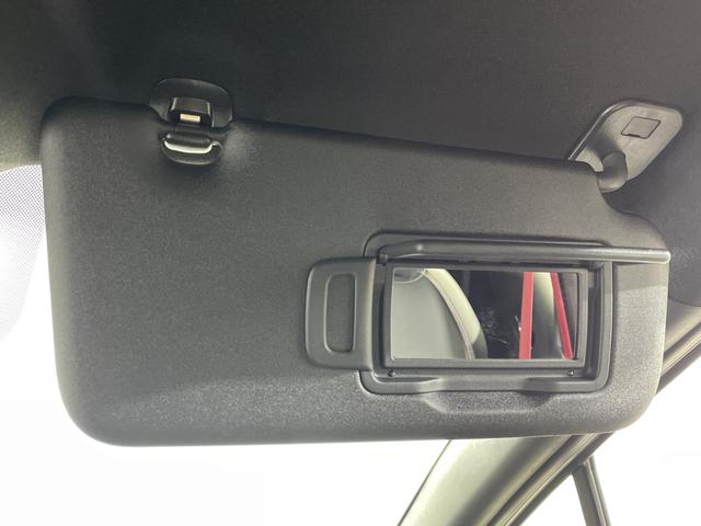 オーラ ニスモ 純正9型ナビ プロパイロット 全方位 インテリジェントルームミラー ハンドル支援 シートヒーター ワイヤレス充電 電動サイドブレーキ オートホールド BSM クリアランスソナー 純正フロアマット(55枚目)