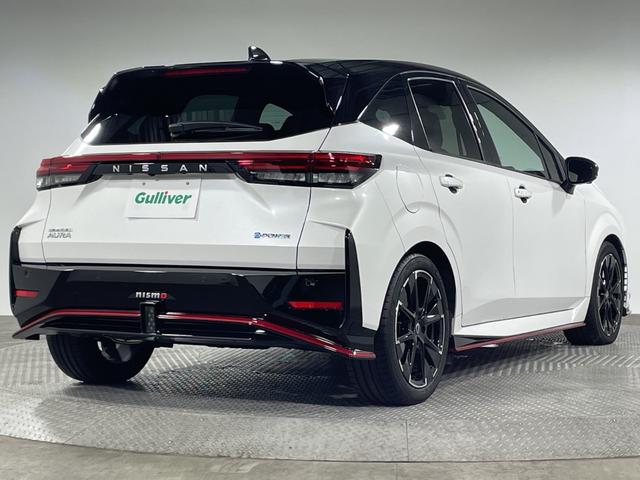 オーラ ニスモ 純正9型ナビ プロパイロット 全方位 インテリジェントルームミラー ハンドル支援 シートヒーター ワイヤレス充電 電動サイドブレーキ オートホールド BSM クリアランスソナー 純正フロアマット(62枚目)