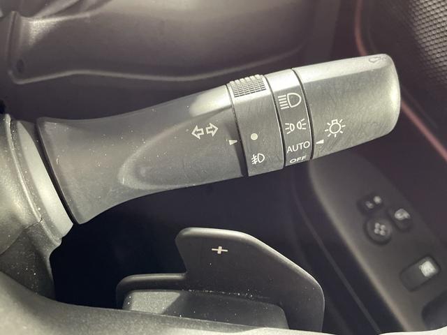 スペーシアカスタム ハイブリッドXSターボ 純正ナビ 全方位カメラ スズキセーフティサポート 衝突軽減ブレーキ レーンキープ クルコン HUD LED 革巻ステアリング パドルシフト ステアリングヒーター  シートヒーター USB電源ソケット(15枚目)