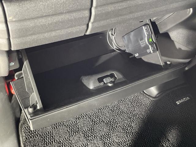 スペーシアカスタム ハイブリッドXSターボ 純正ナビ 全方位カメラ スズキセーフティサポート 衝突軽減ブレーキ レーンキープ クルコン HUD LED 革巻ステアリング パドルシフト ステアリングヒーター  シートヒーター USB電源ソケット(41枚目)