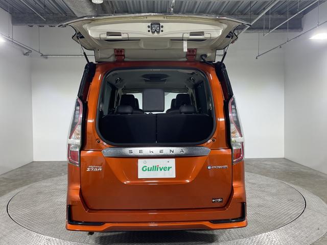 セレナ e-パワー ハイウェイスターV プロパイロット 純正10型ナビ 純正フリップダウンモニター 撥水シート パーキングアシスト スペアキー BSM 両側電動スライドドア 電動サイドブレーキ オートブレーキホールド LED フォグ マット(64枚目)